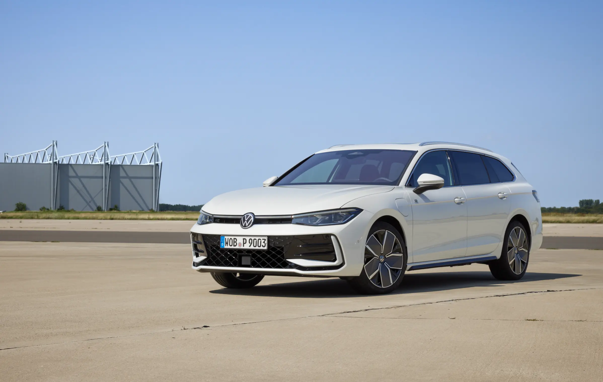 All-new Volkswagen Passat revealed with more space