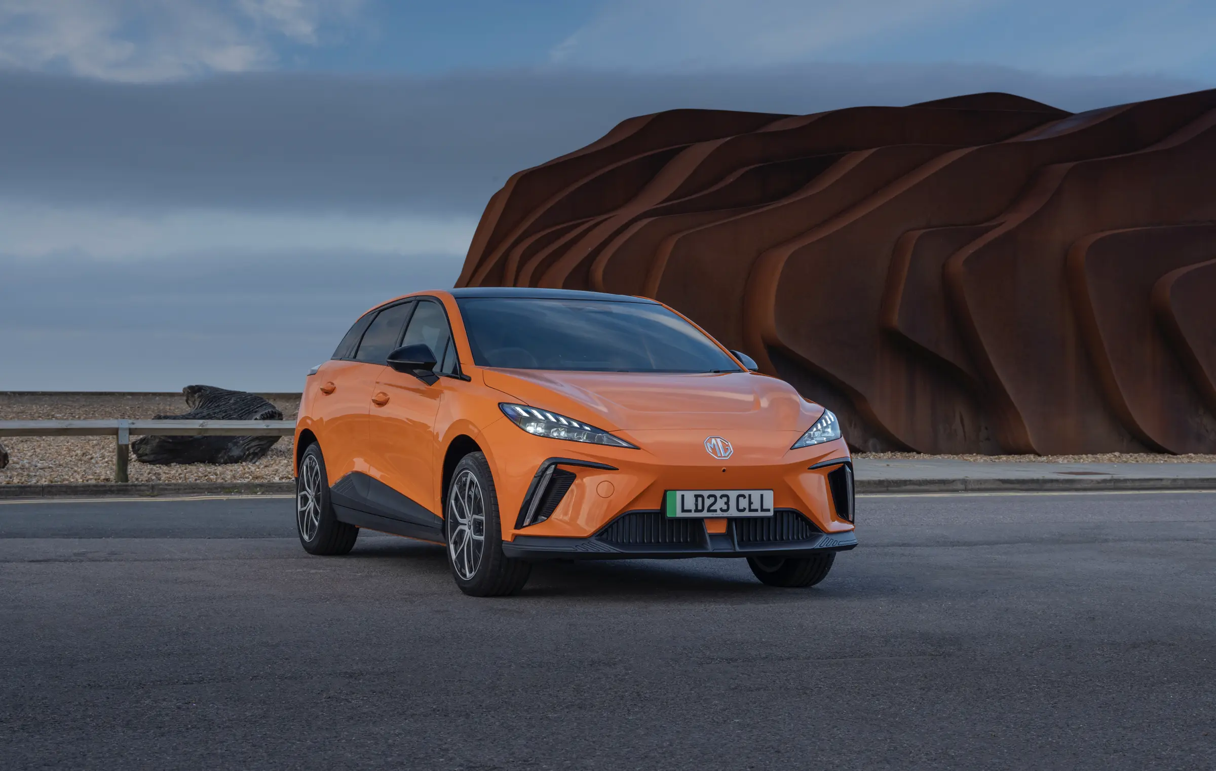 New Extended Range MG4 model launches with 323 miles range