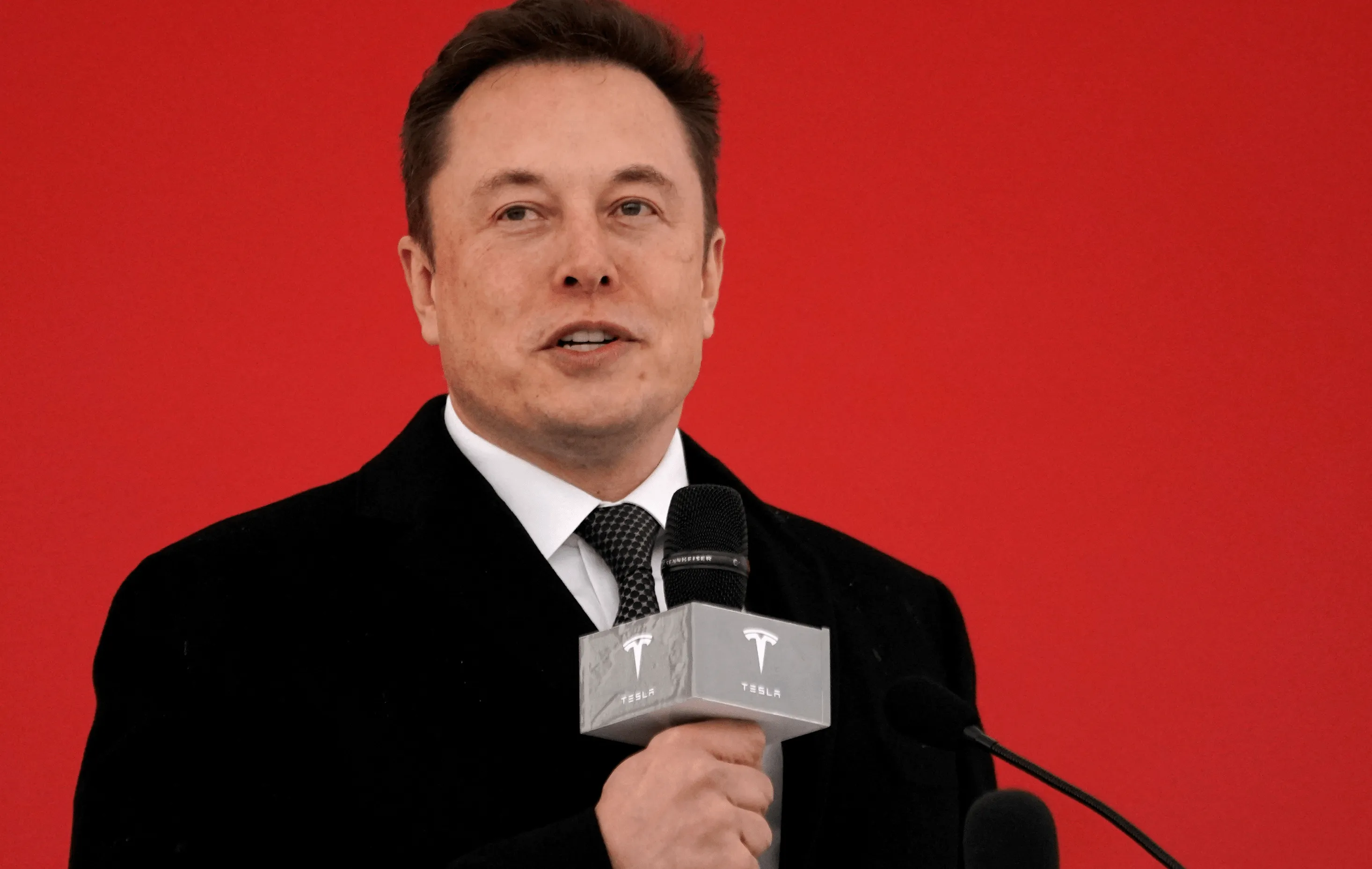 Elon Musk says that the Apple 30% tax on the App Store is “definitely not ok”
