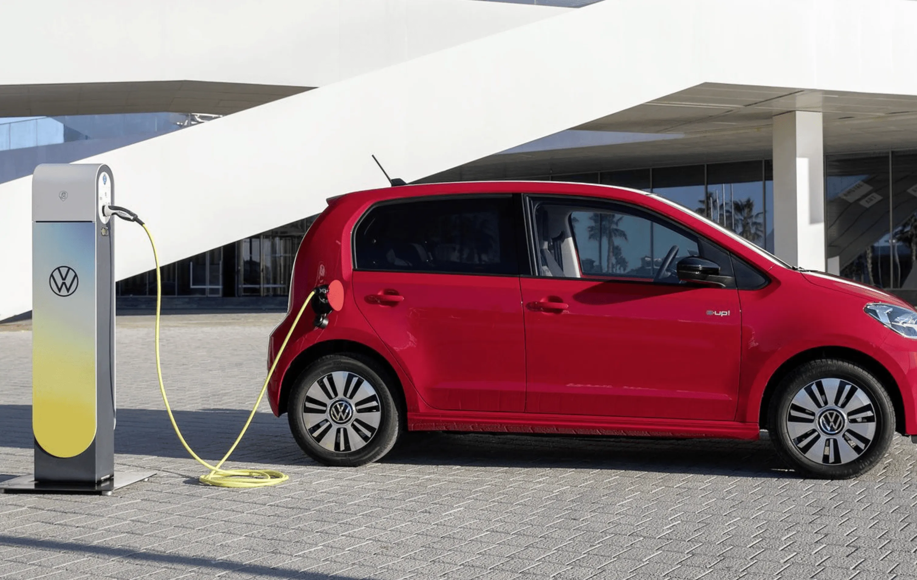 UK government is planning a mandate for electric cars to be a percentage of a car manufacturer’s sales