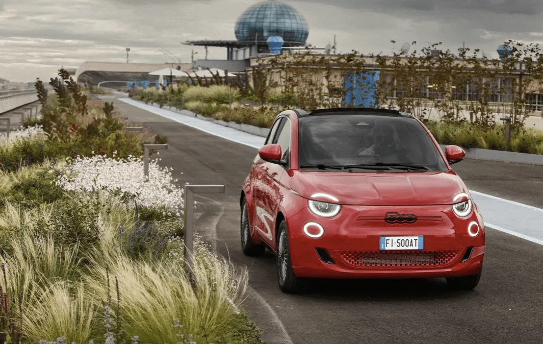 Fiat launches new (RED) edition of the 500
