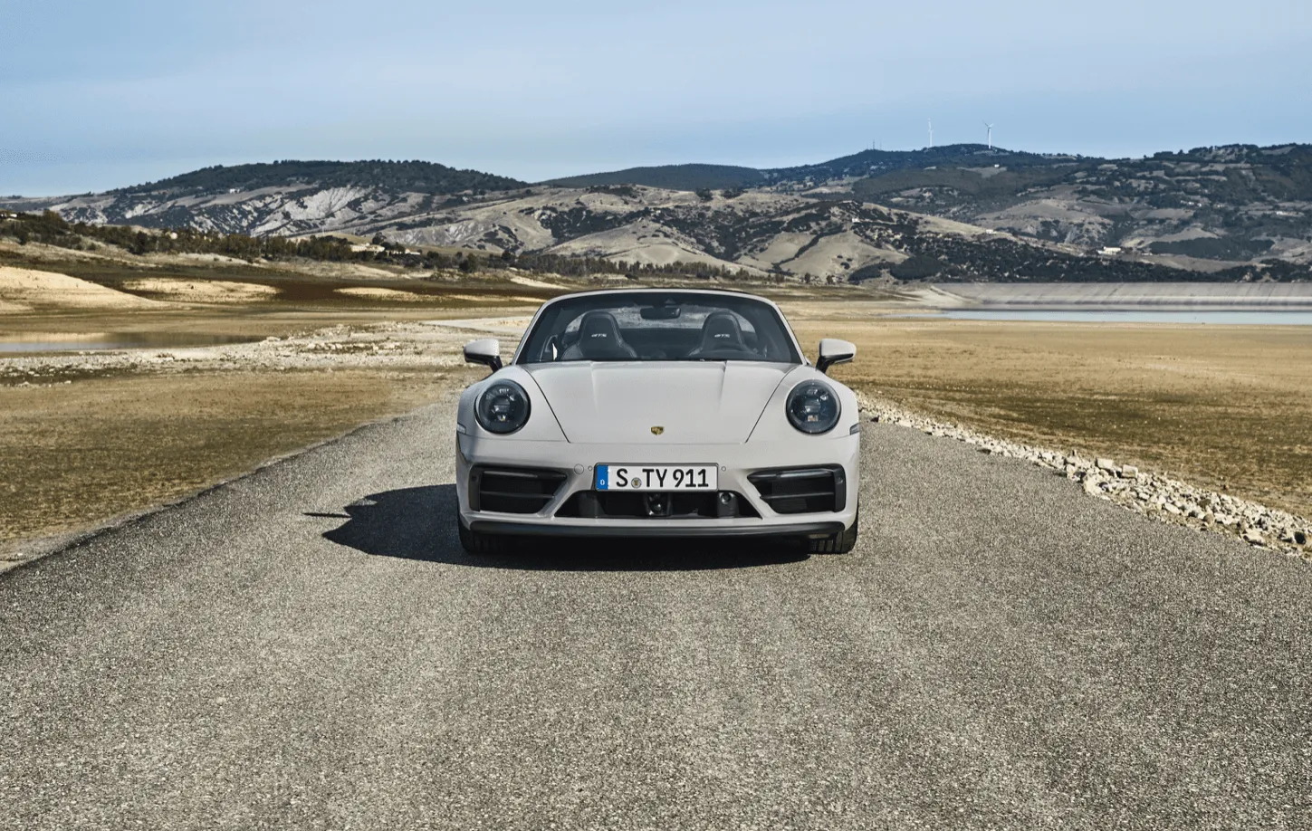 Porsche launches new 911 GTS