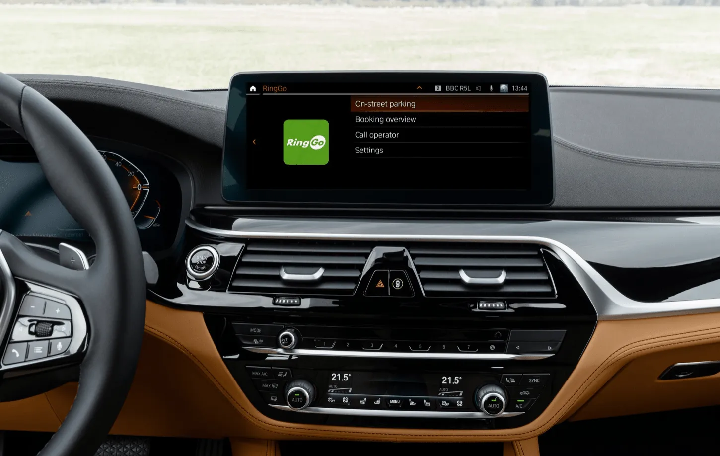 BMW teams up with RingGo to offer payment for car parking on iDrive