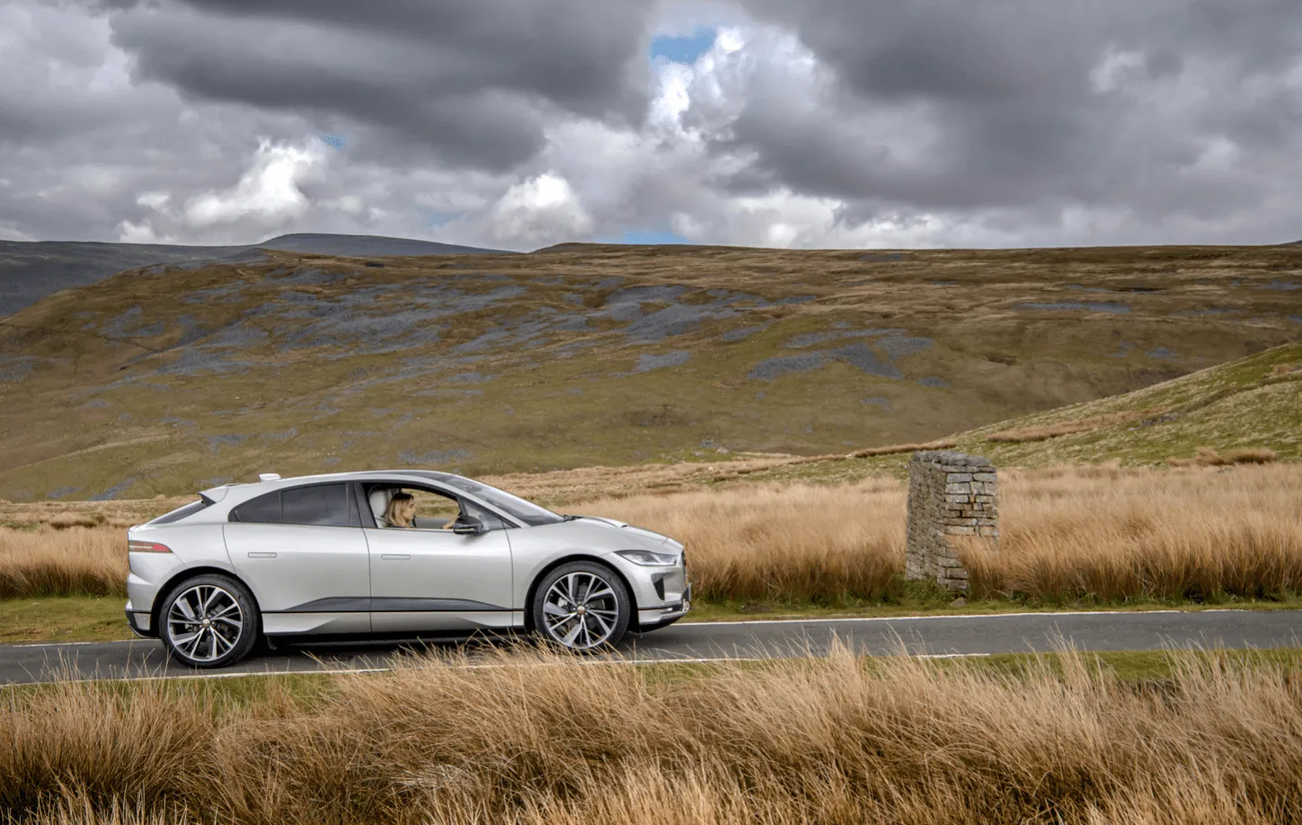 Jaguar updates the I-Pace in the US with faster charging and new infotainment