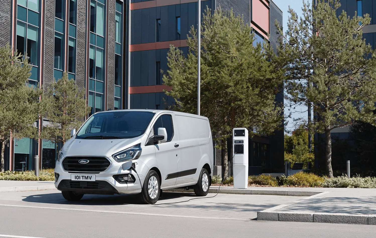 Ford to launch fully electric Transit Custom in 2023