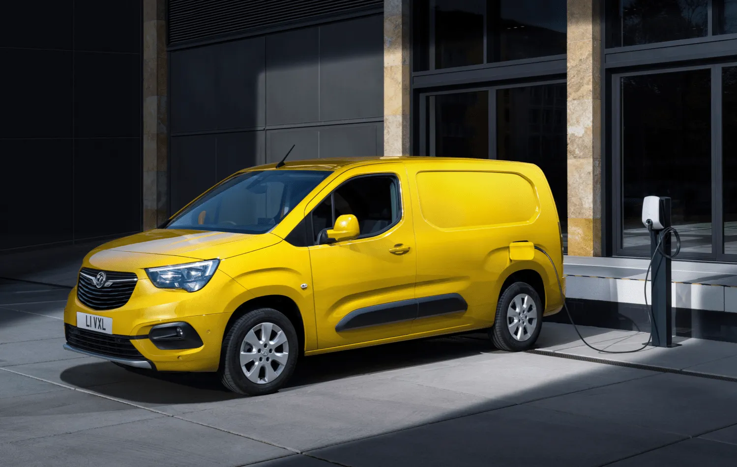 Vauxhall launches all electric Combo-e van with 171 mile range