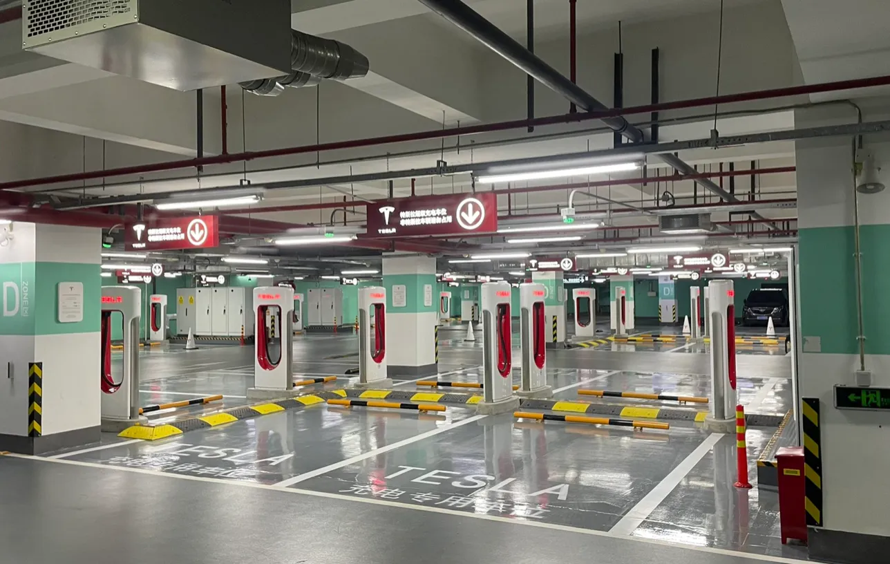Tesla opens world’s largest Supercharger location in China today