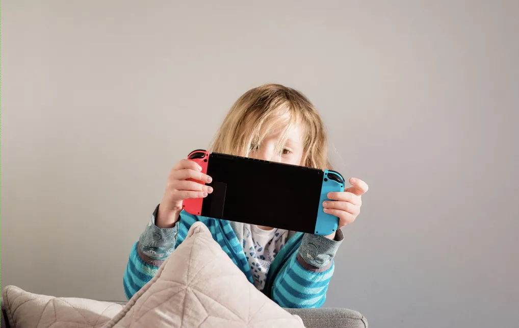 Nintendo sold nearly 3/4 million Switch units last month