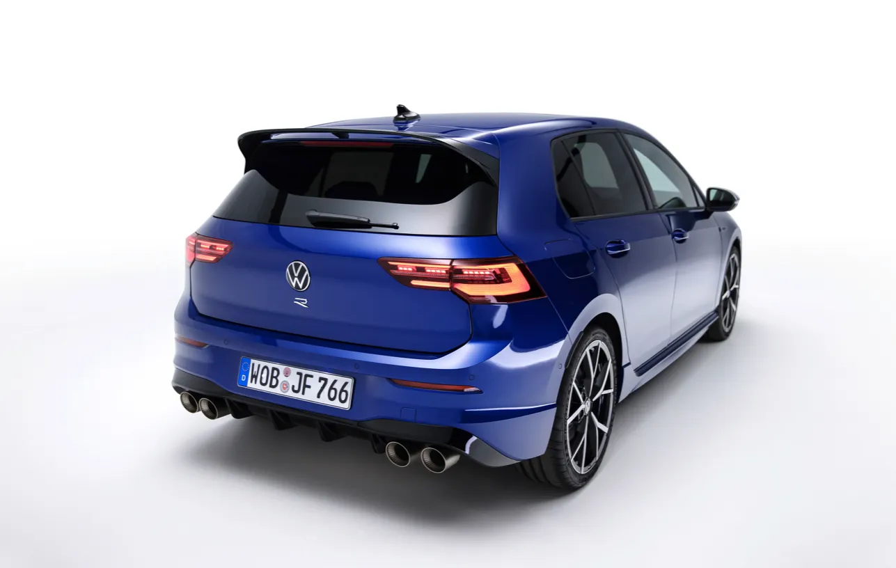 Volkswagen announces new Golf R – more power, lighter and new Drift Mode
