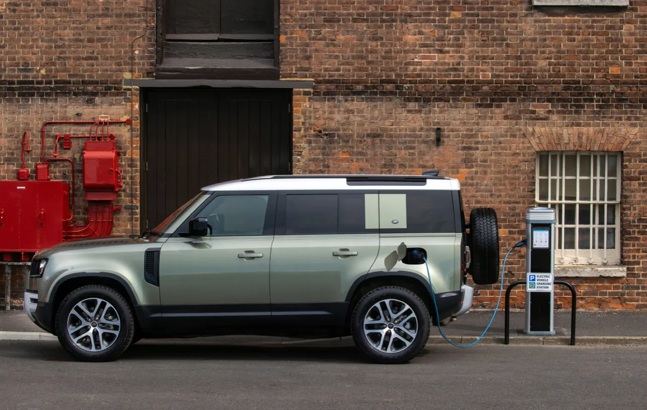 Land Rover announces new Defender plug-in hybrid