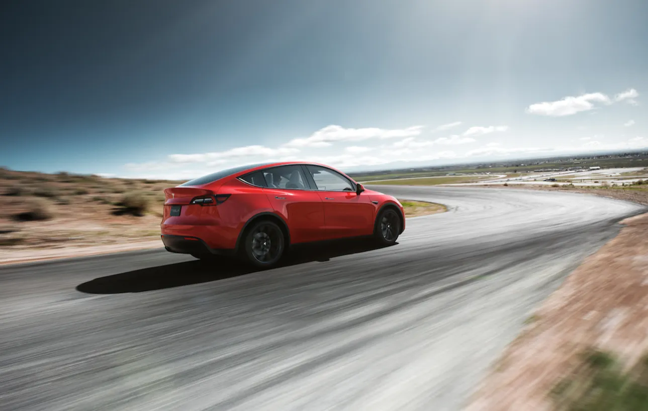 Tesla’s can now detect and react to speed limit signs