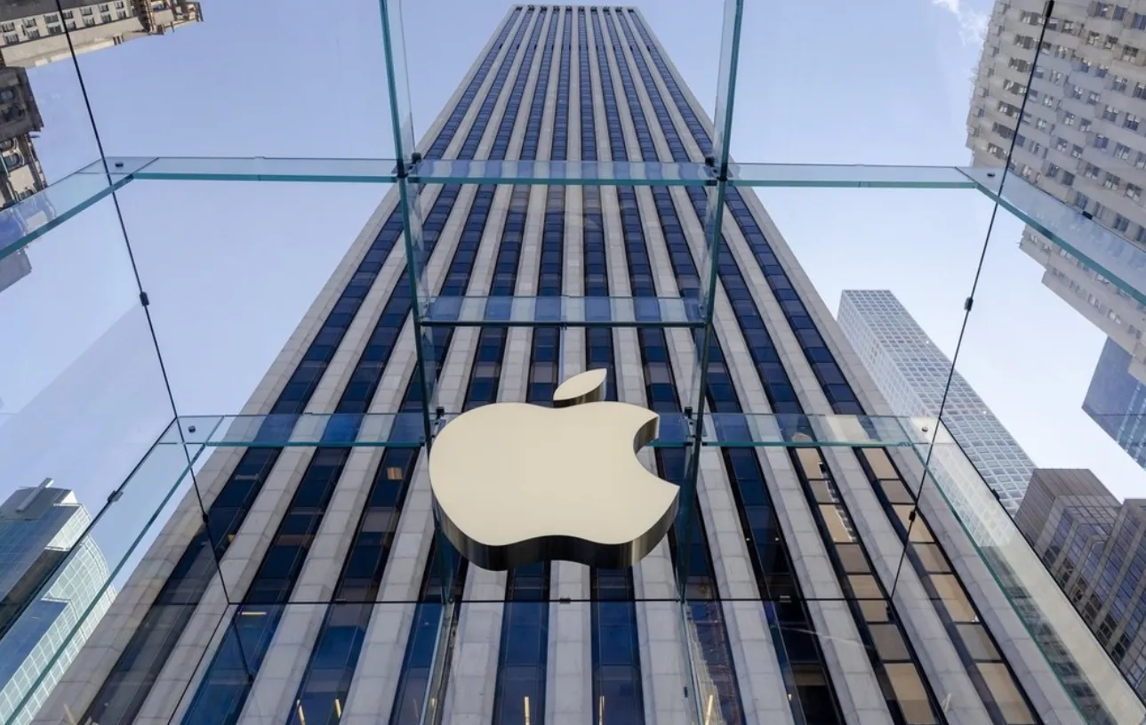 Apple is planning on reopening some US based Apple Stores soon