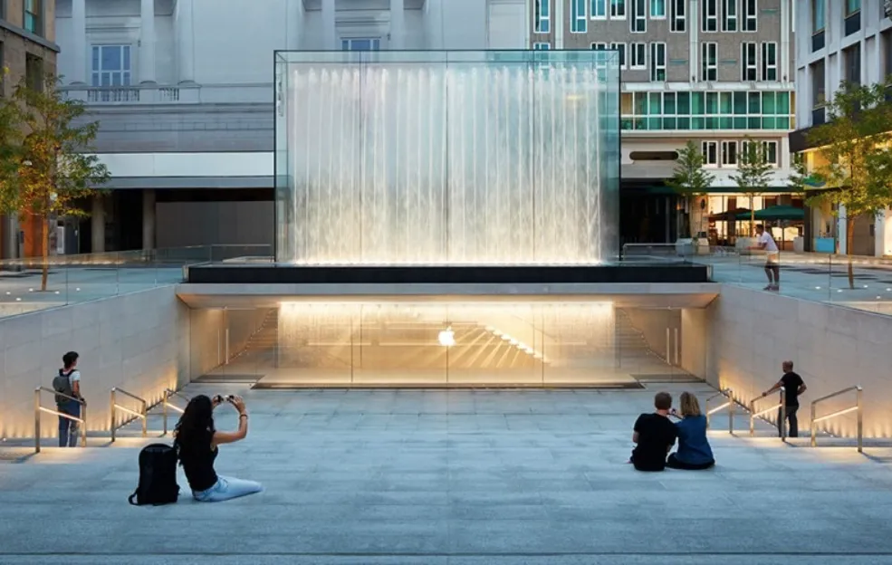 Apple Stores in Italy will start to open again on the 19th May