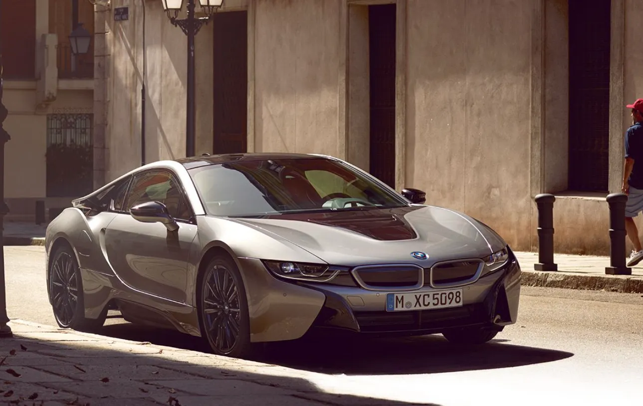 BMW i8 will stop being manufactured this April, company focusing more on all electric cars