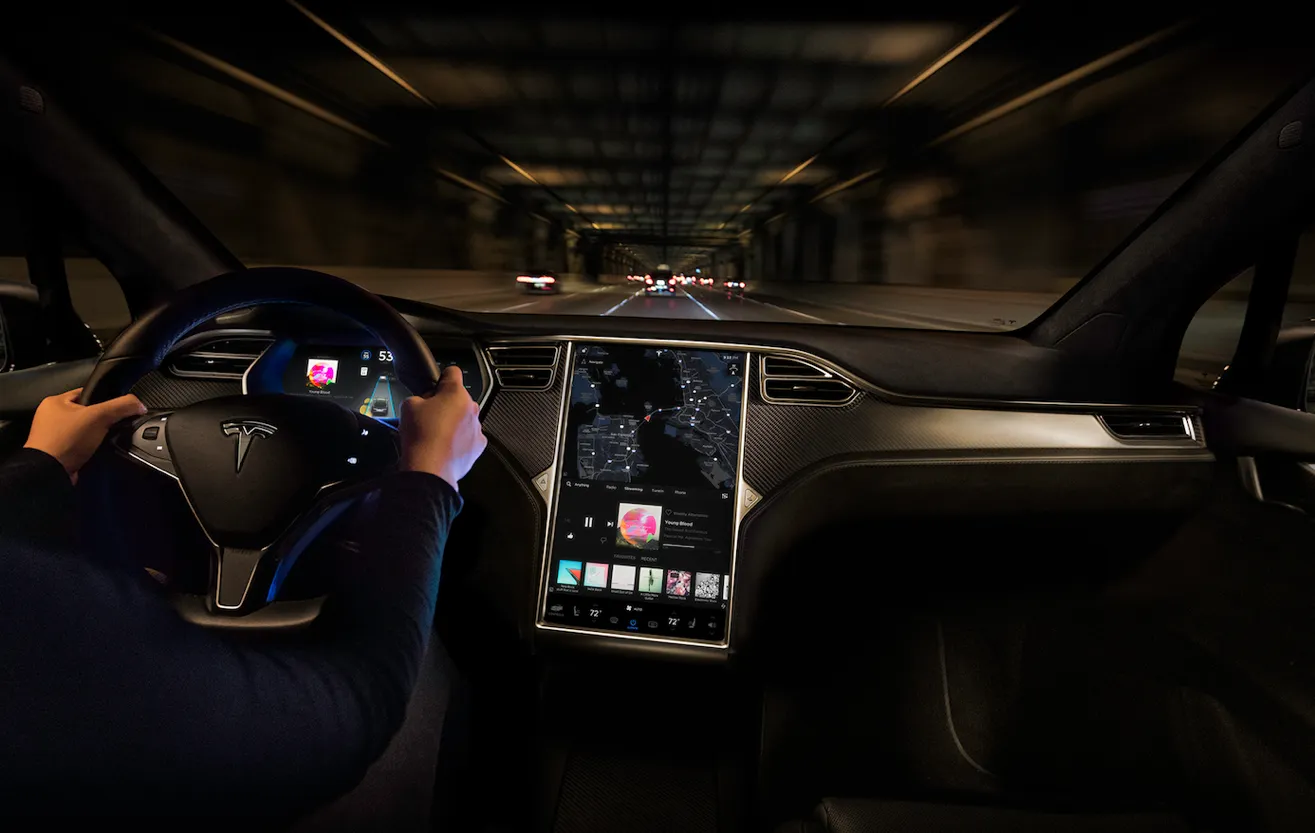 Tesla’s updated app keeps you informed of service and repair status
