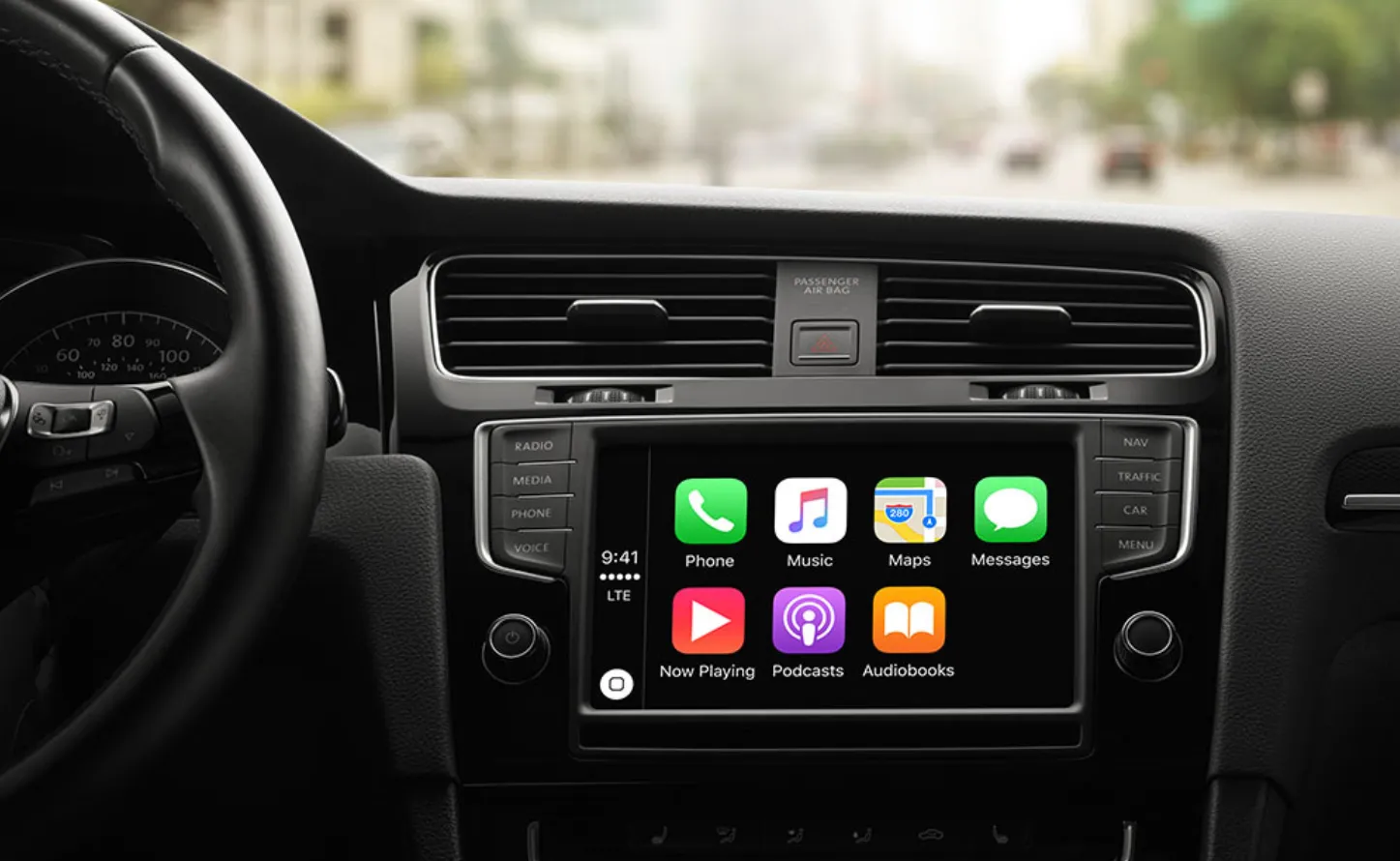 WhatsApp now works on CarPlay
