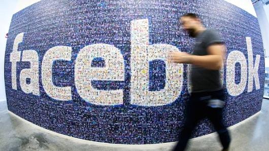 UPDATE: Back up – #FacebookDown – Facebook is down, second outage in days