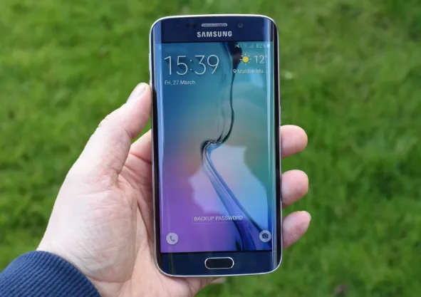 Samsung will let you delete bloatware, in China