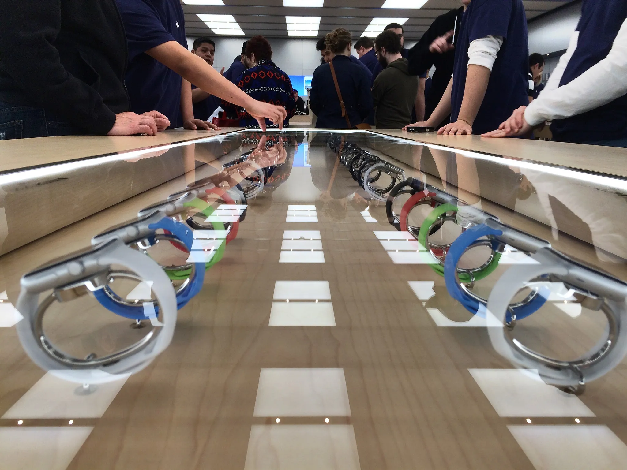 Starting June, some Apple Retail Stores will stock Apple Watch