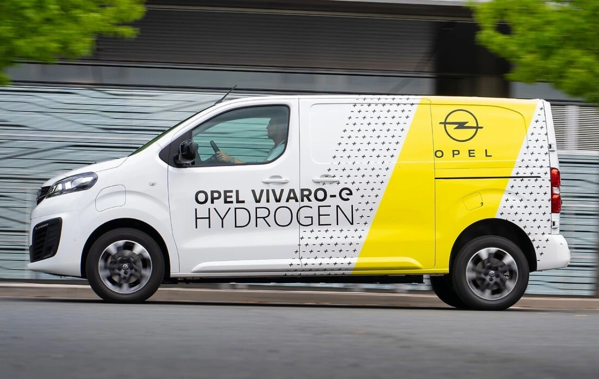 Stellantis hydrogen van, the Opel Vauxhall Vivaro-e