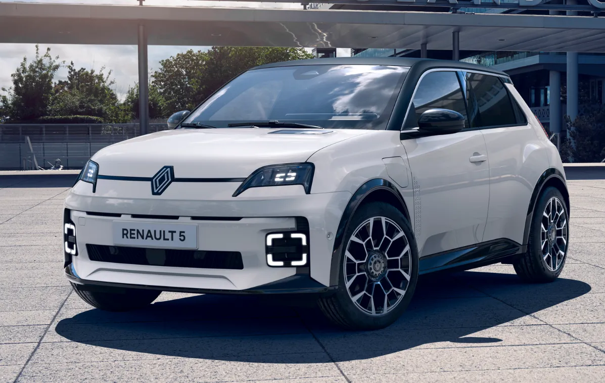 White Renault 5