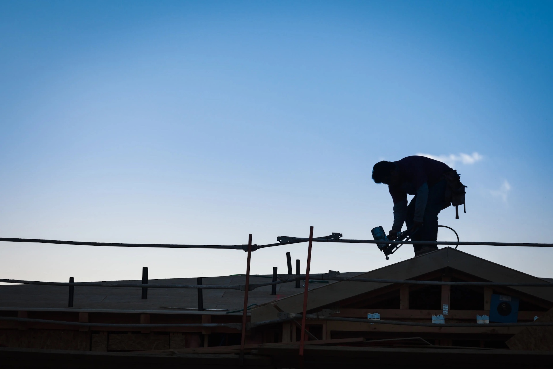 When Should You Consider a Roof Replacement?