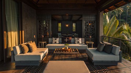 Shalimar Lounge Area