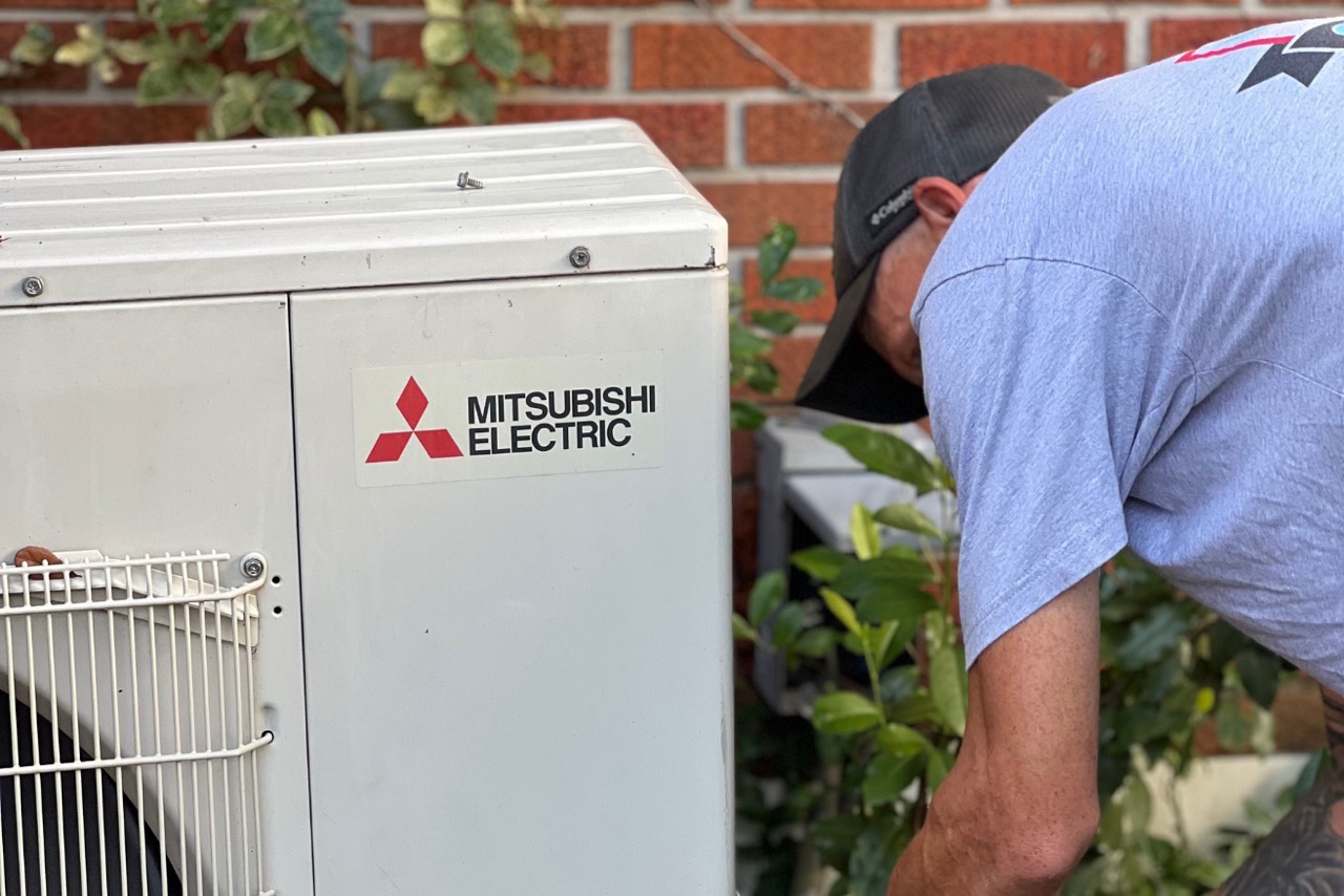 Fall Furnace Maintenance Tips to Keep Your Home Cozy