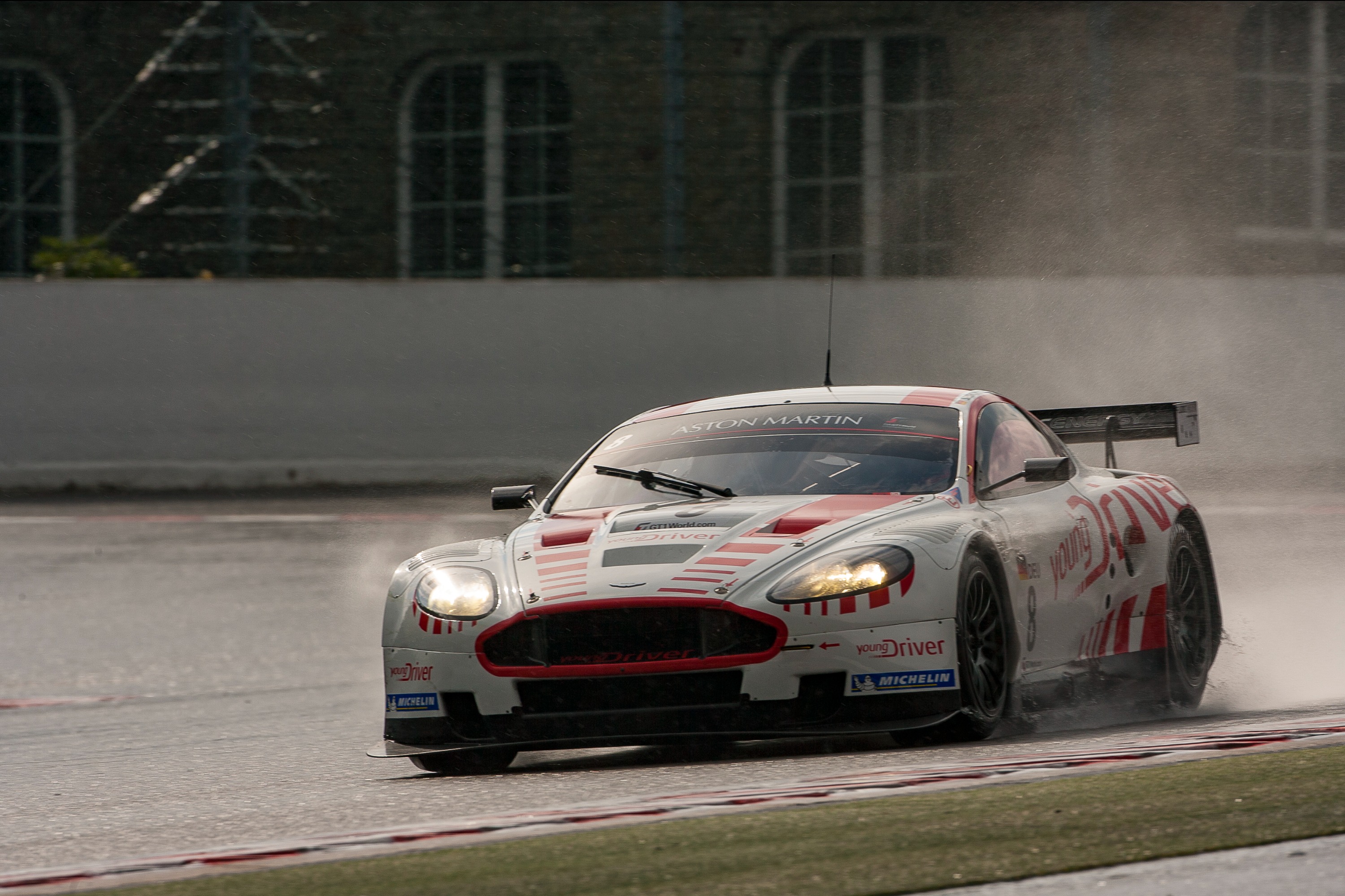 Aston Martin DBR9 106 FIA GT Spa