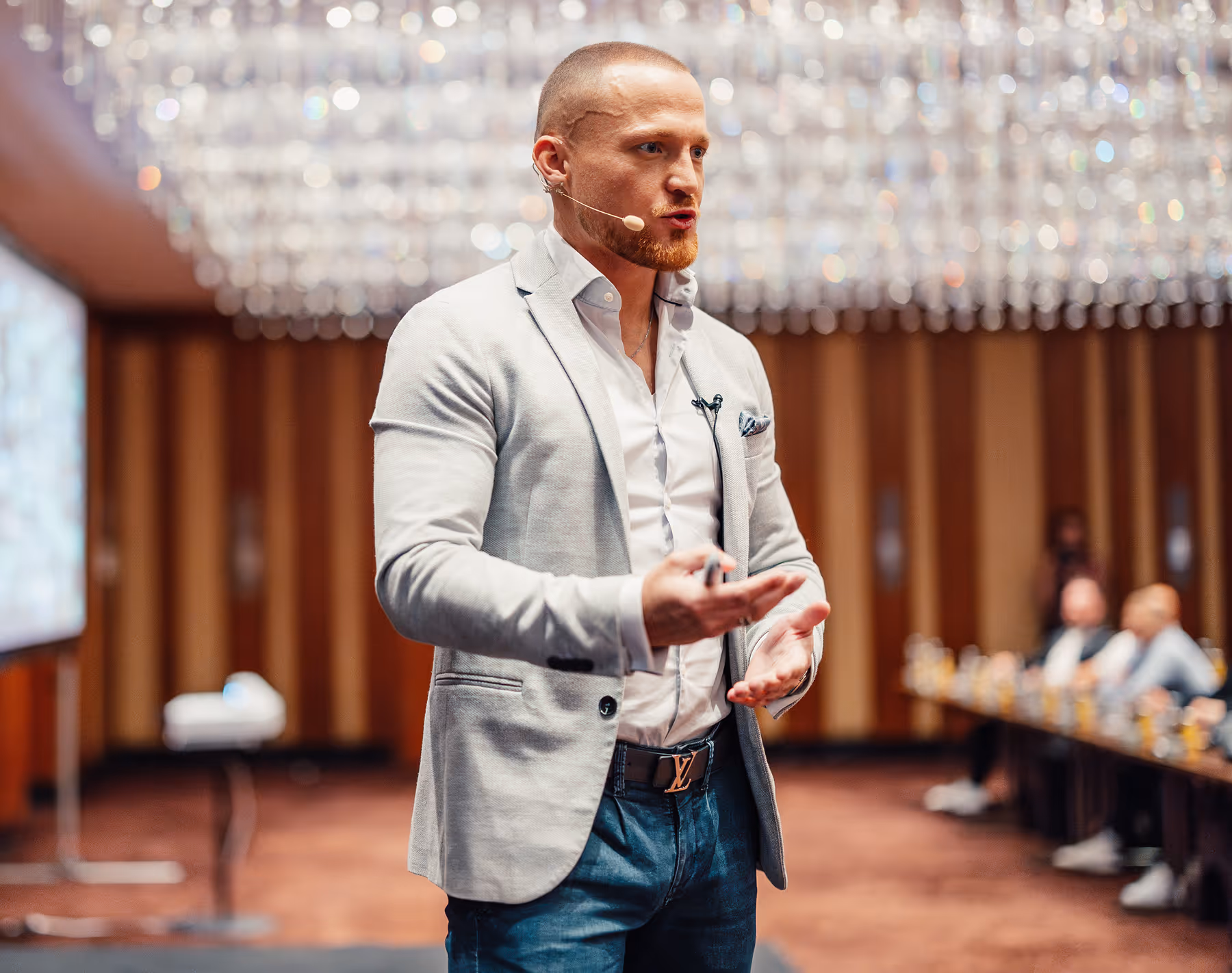 Kundenrezensionen beim Business Vertrieb Event 2025 in Hamburg – über 100 Unternehmer und Selbstständige vertrauen auf Erik Kaatz.