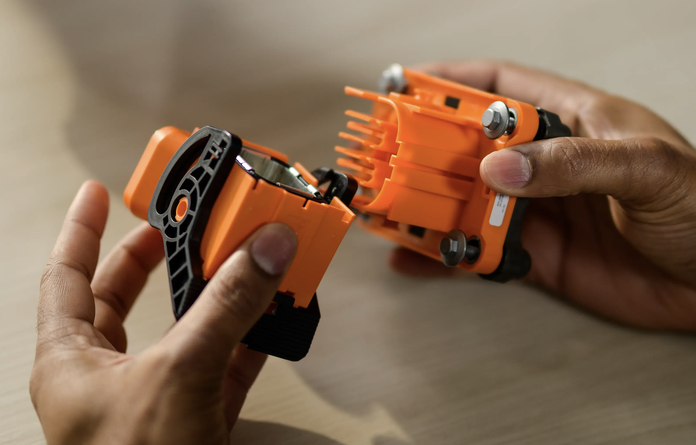 ITW Fastener Sales Decline