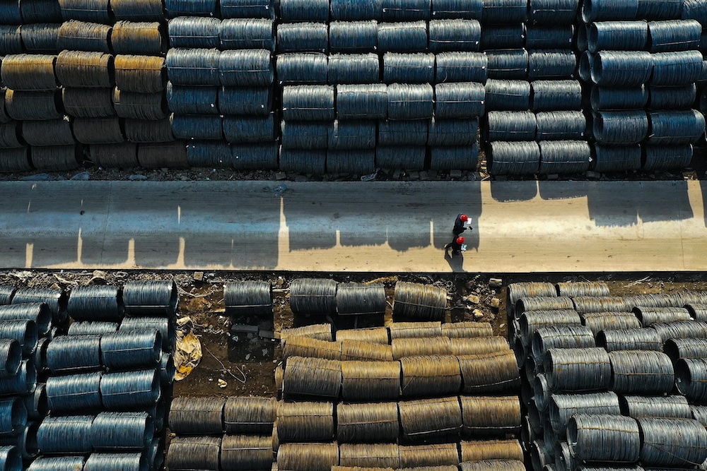 Trump Orders 25% Tariffs on Steel and Aluminum