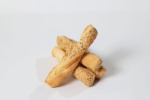 Biscuiți "Sfredeluși" cu mac si susan