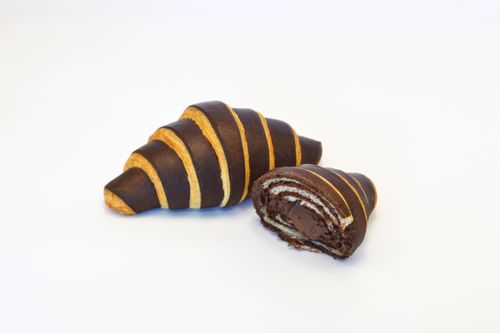 Croissant în două culori cu ciocolată