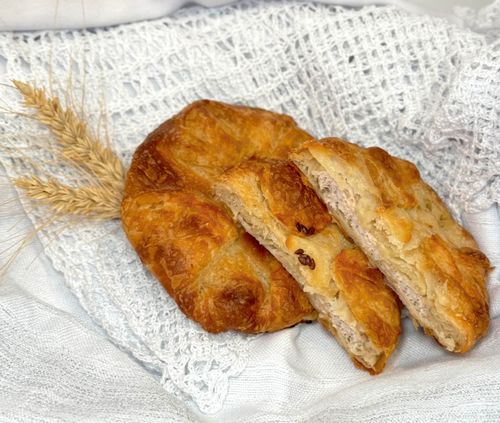 Plăcintă "Poale-n brâu" cu carne de pui