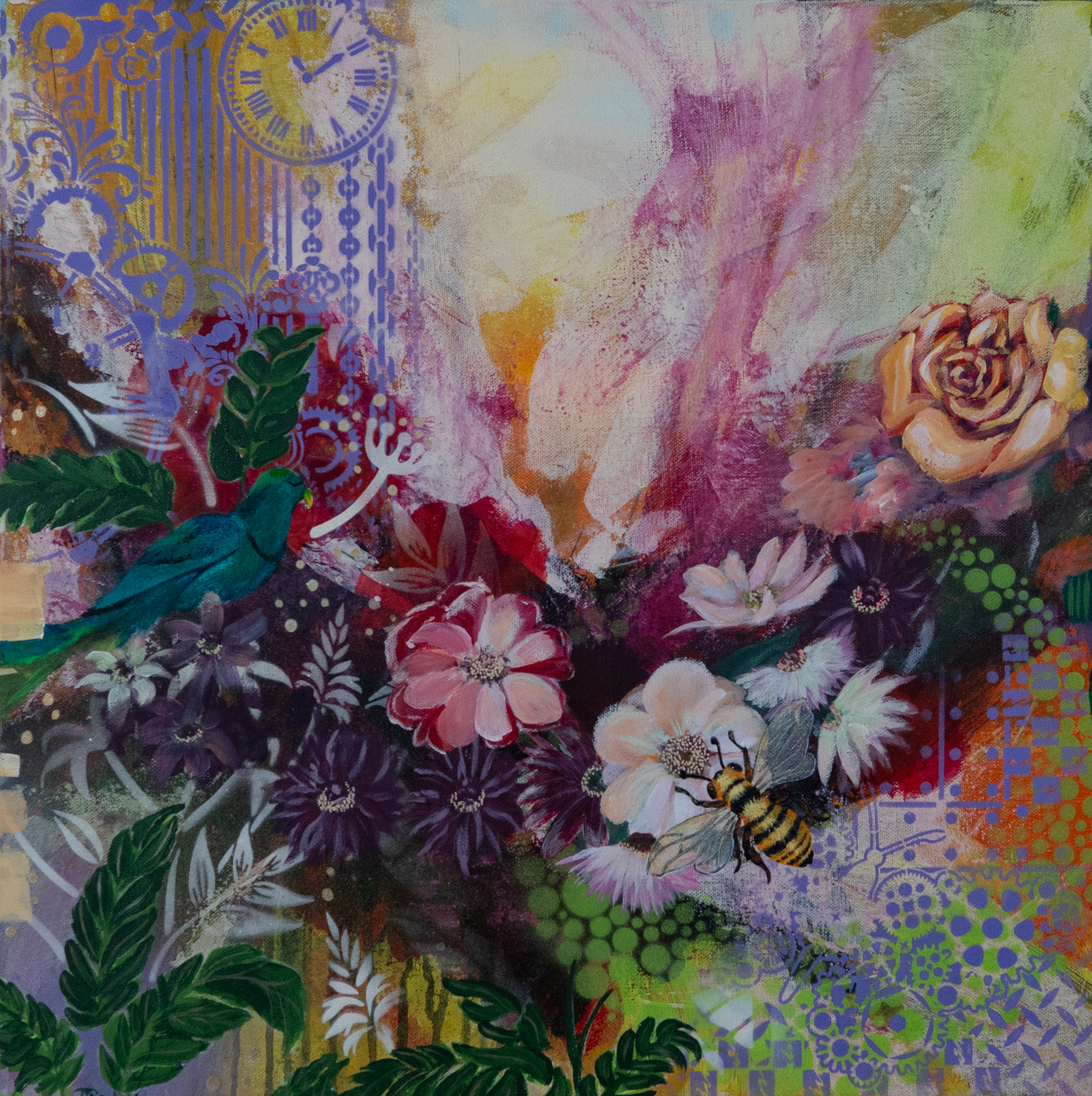 Bilde med ugle i abstrakt forenklet natur. Her er også innslag av bier, edderkopp, ulv, flaggermus og sommerfugl