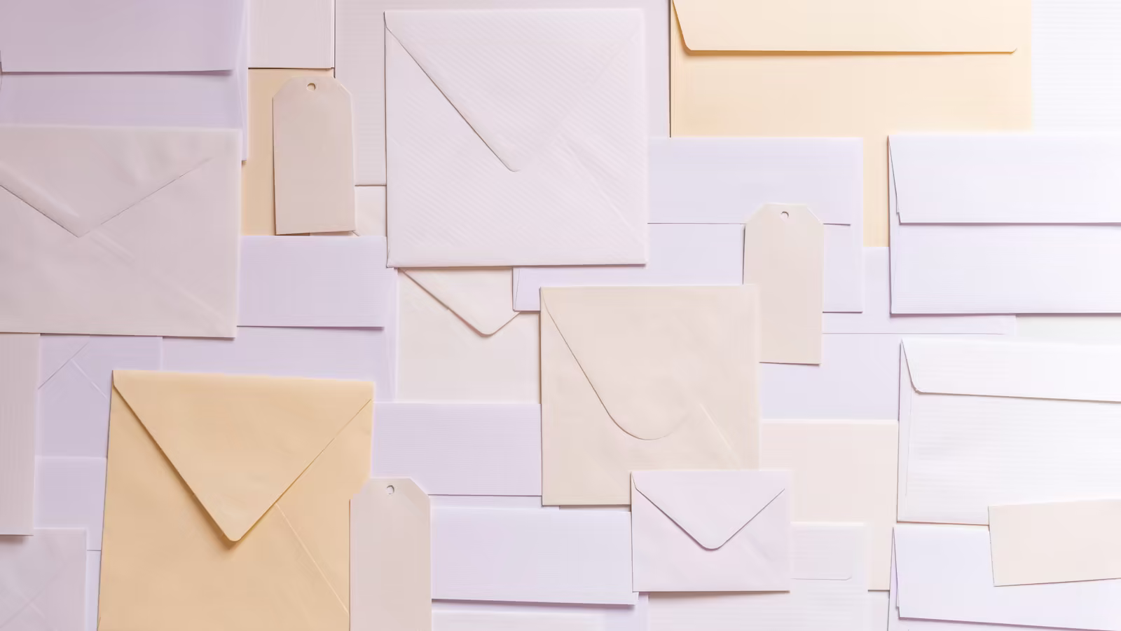 A sorting center transporting priority mail with precise traceability