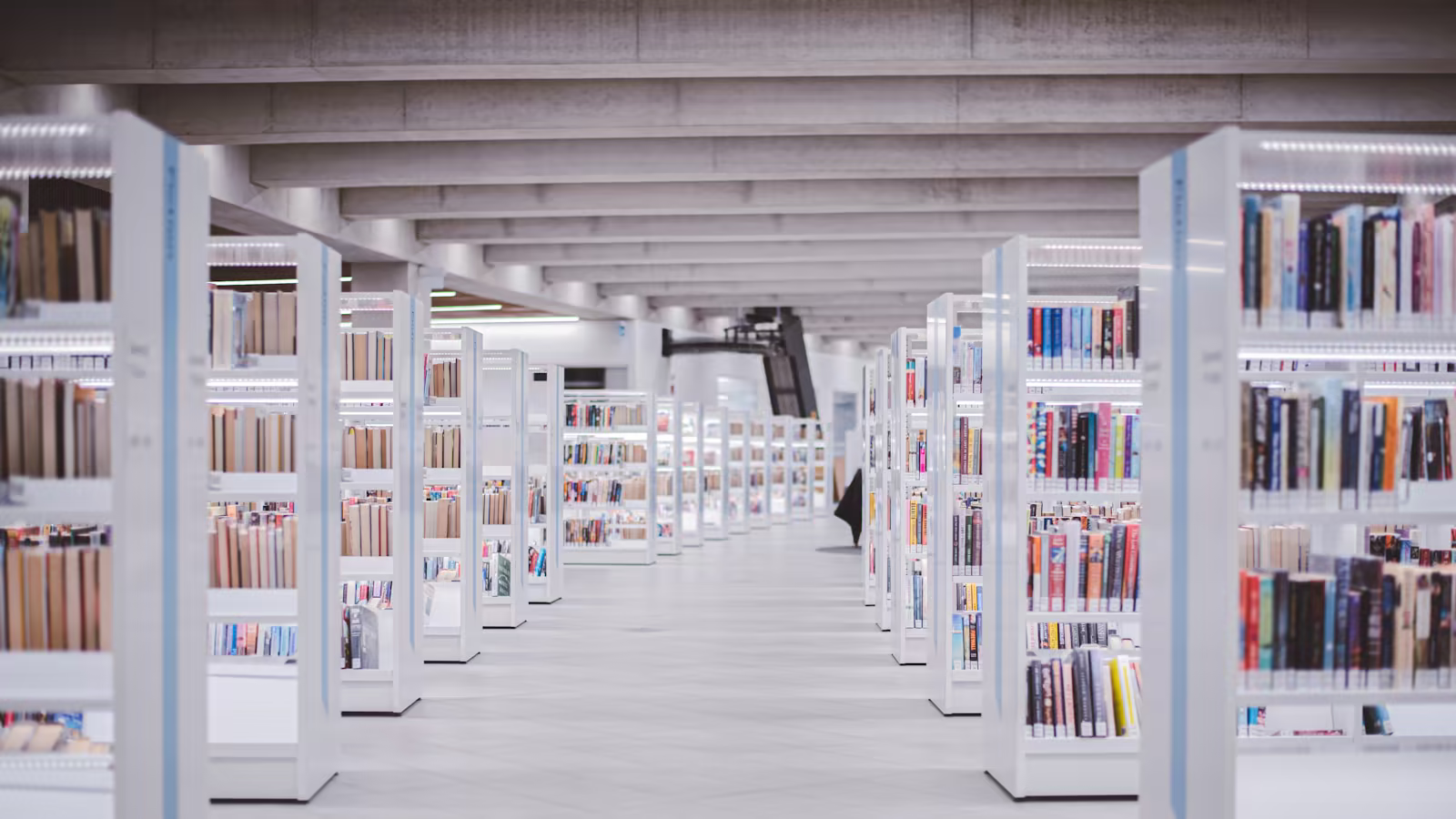 Predefined consultation requests processed in a secure archive