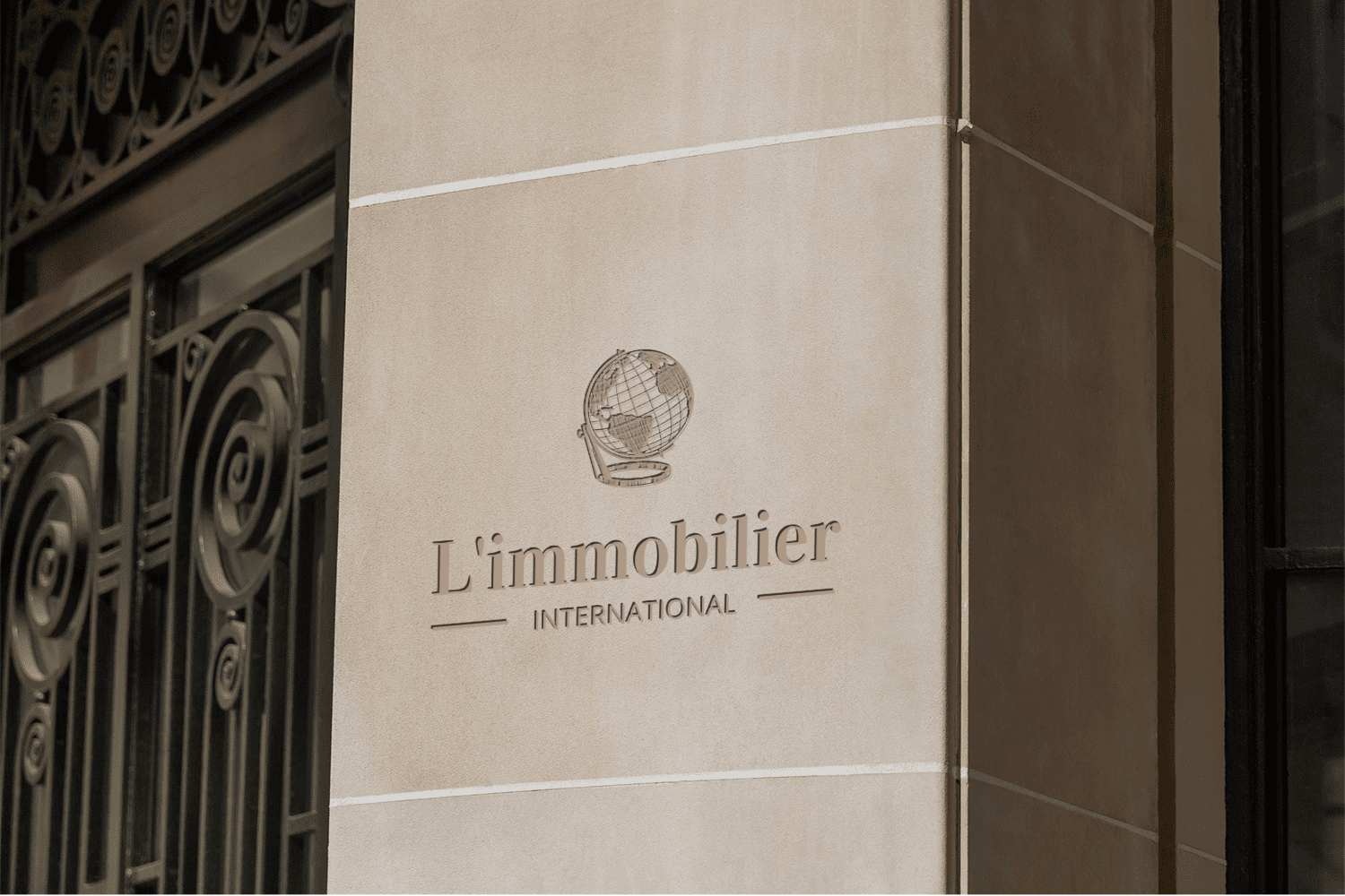 Façade displaying the L’Immobilier International logo.