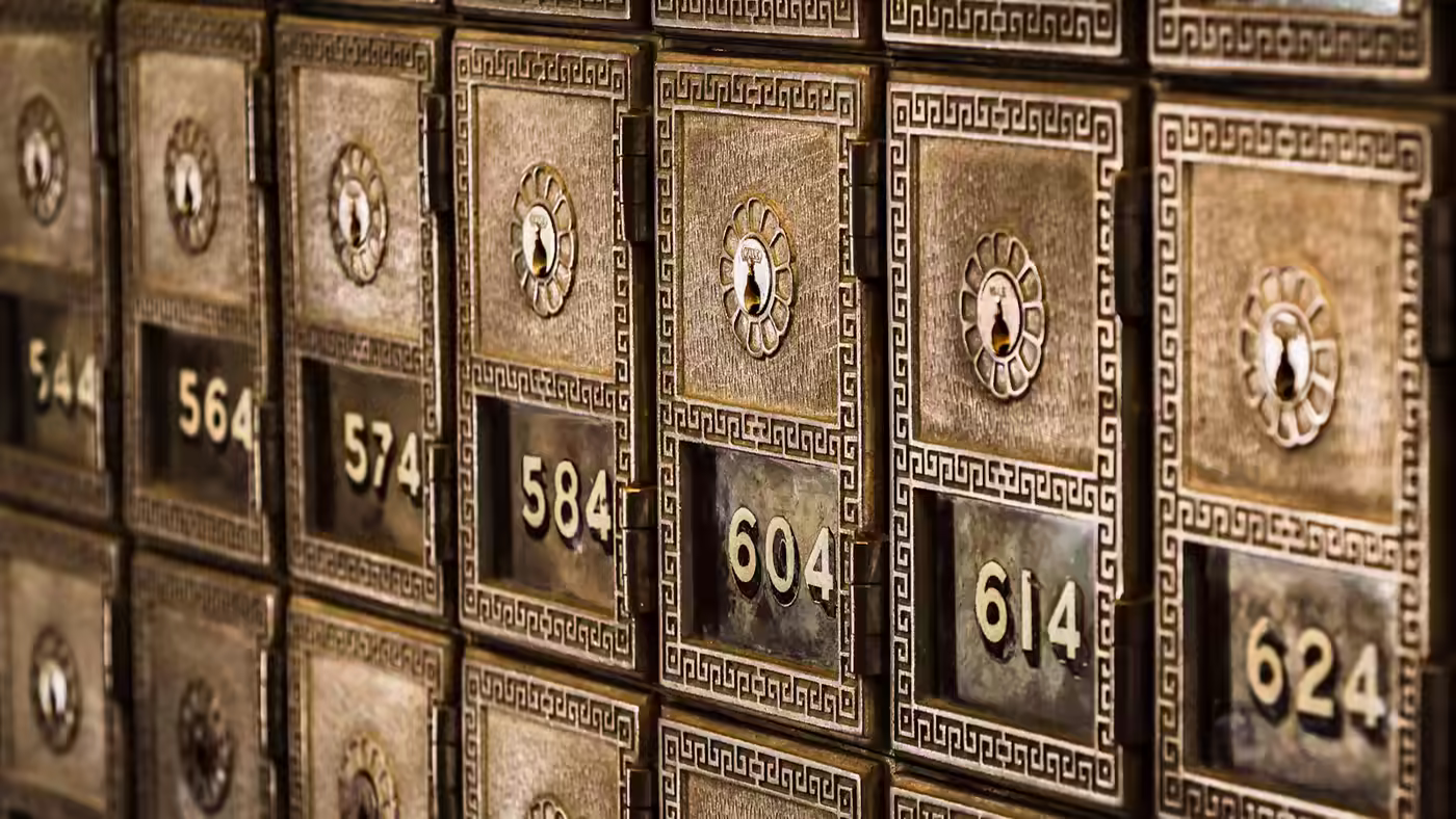 A secure archive of emergency keys managed by double control