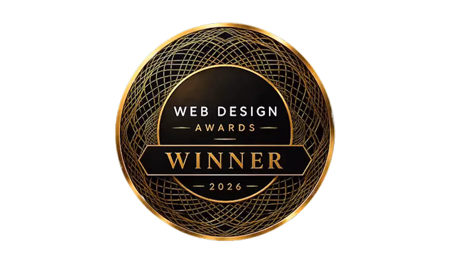 Web Design Awards 2026 winnaar badge met gouden en zwarte cirkelontwerp