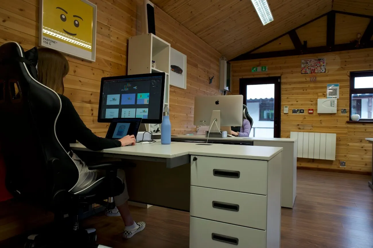 What to consider when creating a website & who to choose!