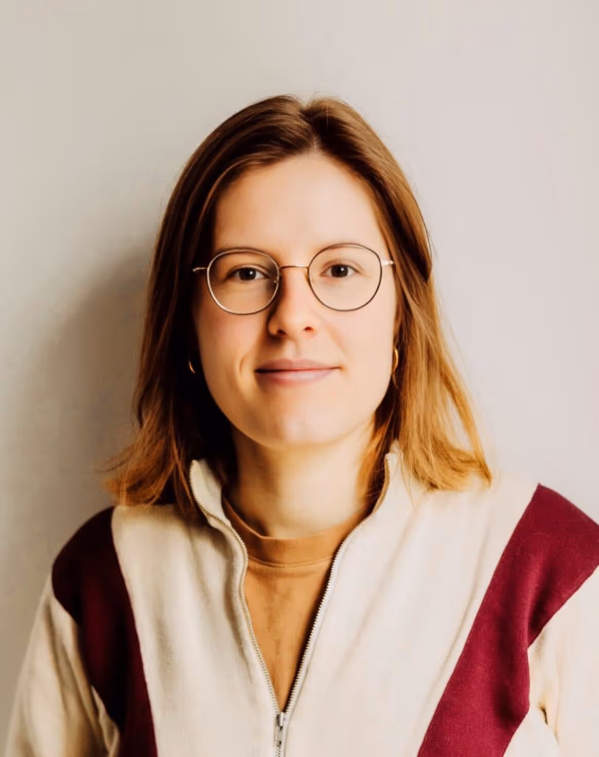 Headshot Dr. Charlotte Deltour