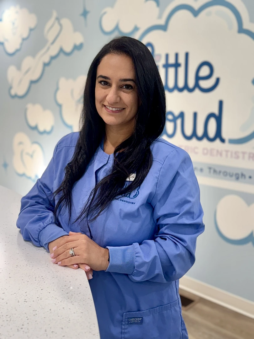 Dr. Sara