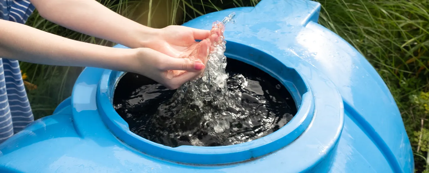 Mantenimiento de un sistema de captación de agua pluvial