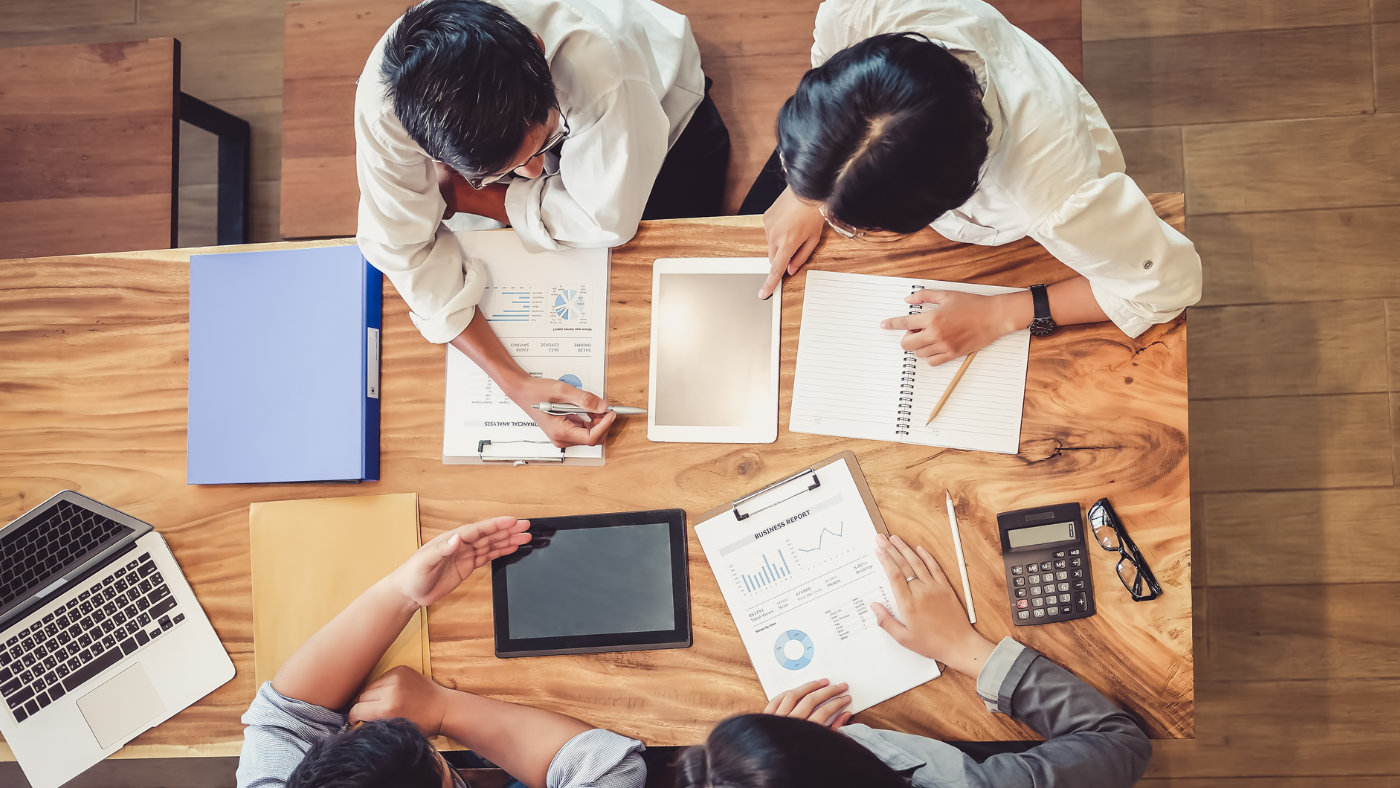 生産性向上の取り組みを検討している様子