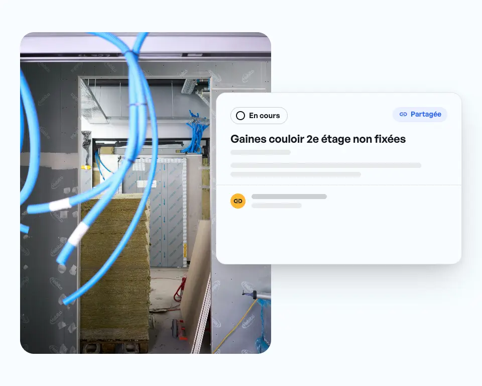 Gaines électriques libres sur le chantier, à côté le défaut partagé Gaines couloir 2e étage non fixées, l’entreprise répond directement via le lien.