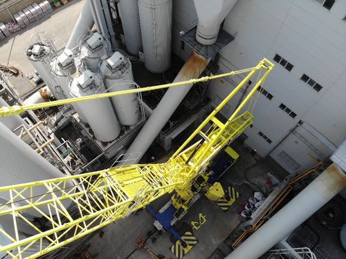 Tight Spaces. Big Lifts. No Problem