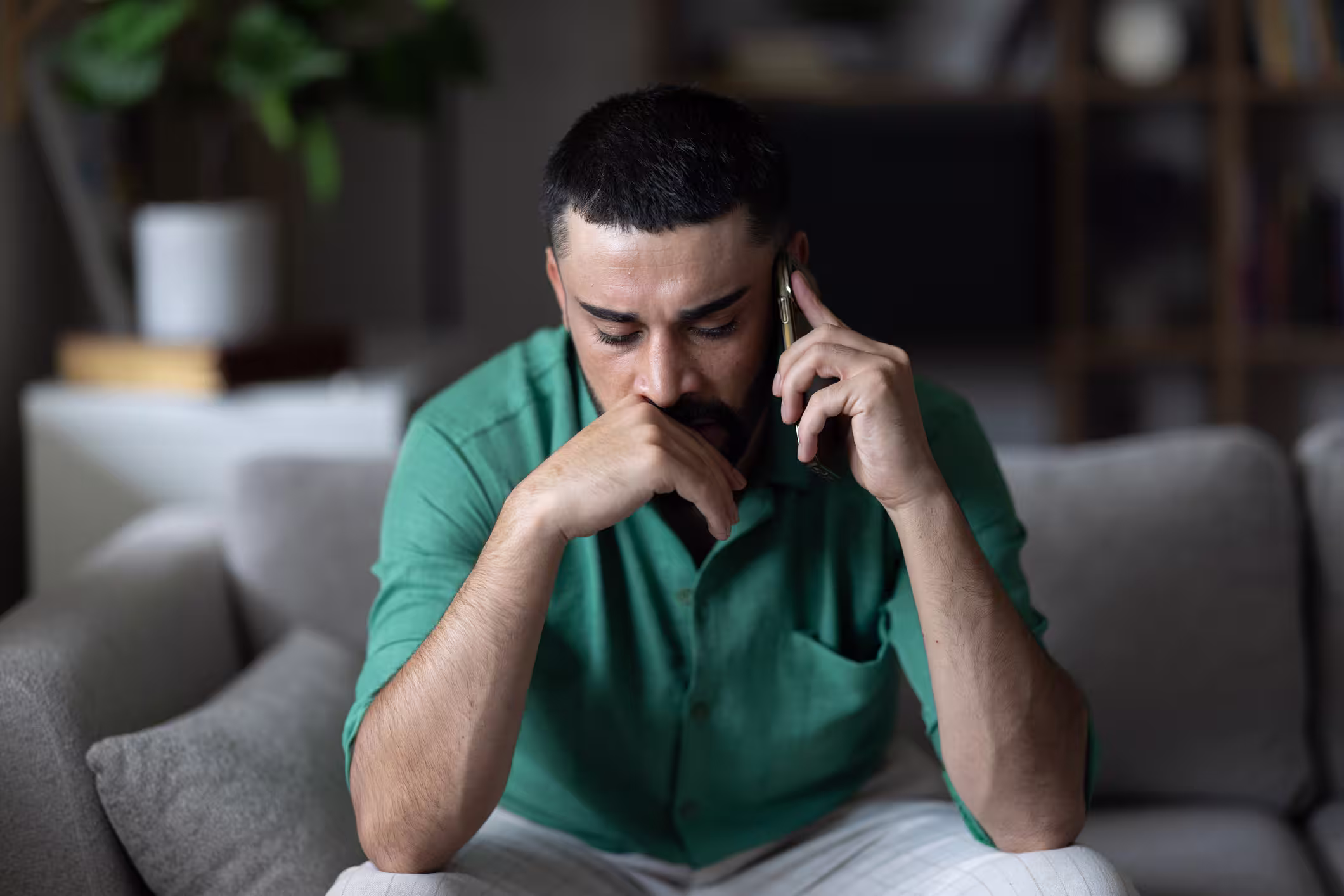 Faux conseiller bancaire ou "spoofing" : cette arnaque qui vous fait valider vous-même le virement