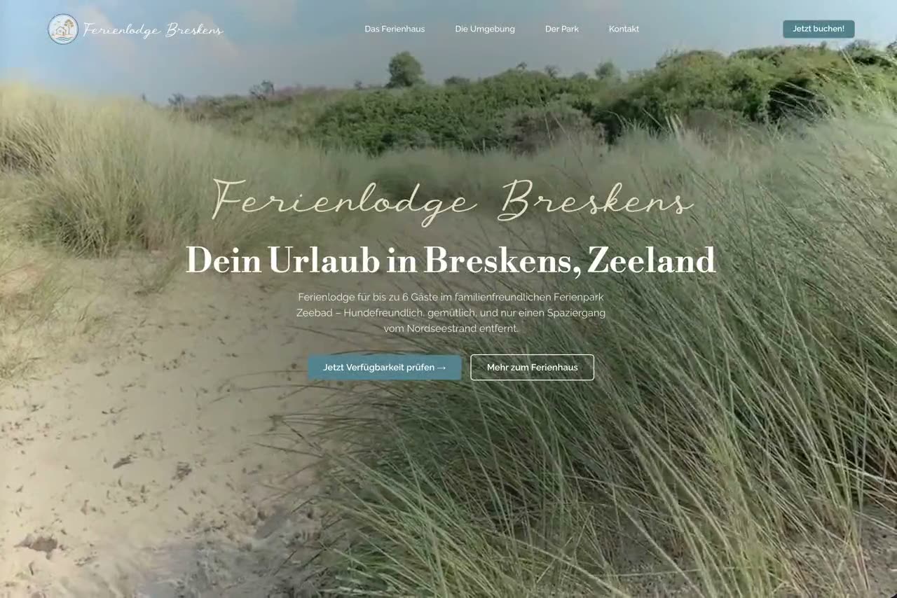 Startseite von Urlaub Breskens: ein Dünenweg mit Strandgras, darüber die Zeile „Dein Urlaub in Breskens, Zeeland“.